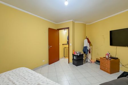 Casa à venda com 227m², 4 quartos e 4 vagas Casa à venda com 227m², 4 quartos e 4 vagasEdícula - Suíte