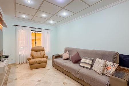 Casa à venda com 227m², 4 quartos e 4 vagas Casa à venda com 227m², 4 quartos e 4 vagasSala