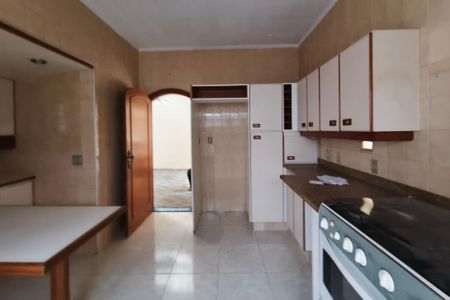 Casa à venda com 197m², 3 quartos e 1 vaga Casa à venda com 197m², 3 quartos e 1 vagaCozinha