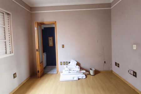 Casa à venda com 197m², 3 quartos e 1 vaga Casa à venda com 197m², 3 quartos e 1 vagaSuíte