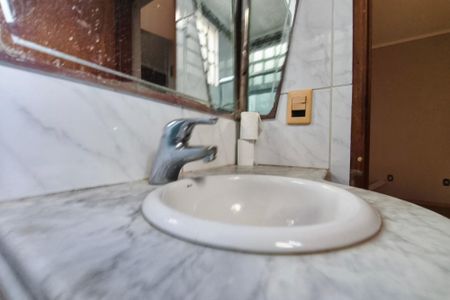 Casa à venda com 197m², 3 quartos e 1 vaga Casa à venda com 197m², 3 quartos e 1 vagaBanheiro Suíte 3