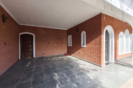 Casa à venda com 197m², 3 quartos e 1 vaga Casa à venda com 197m², 3 quartos e 1 vagaQuintal