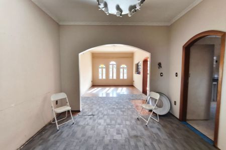 Casa à venda com 197m², 3 quartos e 1 vaga Casa à venda com 197m², 3 quartos e 1 vagaSala de Jantar
