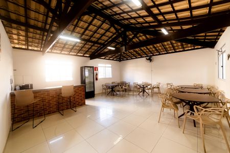 Apartamento à venda com 45m², 2 quartos e 1 vaga Apartamento à venda com 45m², 2 quartos e 1 vagaÁrea comum - Salão de festas
