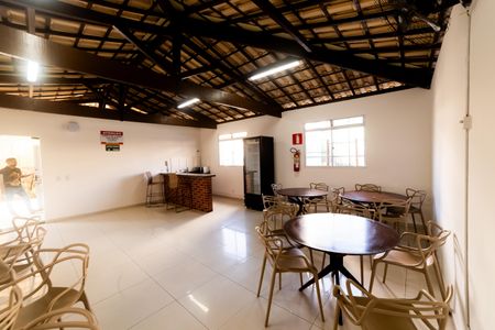 Apartamento à venda com 45m², 2 quartos e 1 vaga Apartamento à venda com 45m², 2 quartos e 1 vagaÁrea comum - Salão de festas