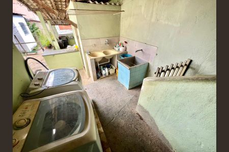 Casa à venda com 360m², 3 quartos e 3 vagas Casa à venda com 360m², 3 quartos e 3 vagasÁrea de Serviço