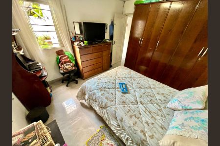 Casa à venda com 360m², 3 quartos e 3 vagas Casa à venda com 360m², 3 quartos e 3 vagasQuarto 2 - Casa 2