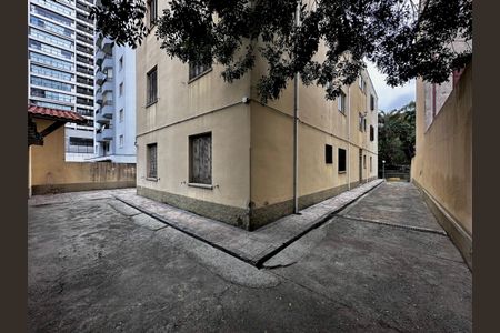 Apartamento à venda com 94m², 3 quartos e 1 vaga Apartamento à venda com 94m², 3 quartos e 1 vagaÁrea Comum
