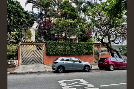 Apartamento à venda com 94m², 3 quartos e 1 vaga Apartamento à venda com 94m², 3 quartos e 1 vagaFachada
