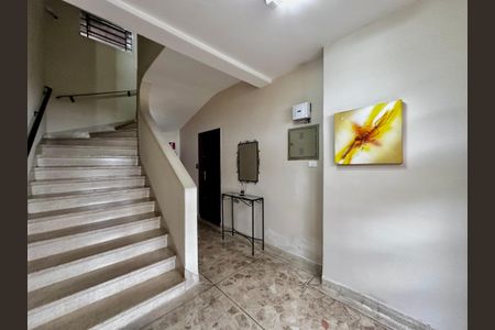 Apartamento à venda com 94m², 3 quartos e 1 vaga Apartamento à venda com 94m², 3 quartos e 1 vagaHall Social Bloco