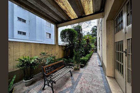 Apartamento à venda com 94m², 3 quartos e 1 vaga Apartamento à venda com 94m², 3 quartos e 1 vagaÁrea Comum
