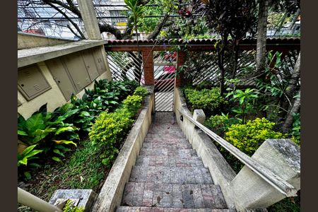 Apartamento à venda com 94m², 3 quartos e 1 vaga Apartamento à venda com 94m², 3 quartos e 1 vagaEntrada