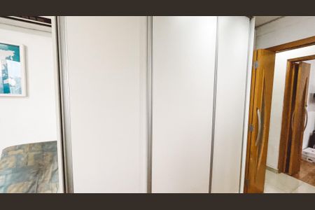 Apartamento à venda com 148m², 3 quartos e 3 vagas Apartamento à venda com 148m², 3 quartos e 3 vagasSuíte