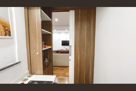 Apartamento à venda com 148m², 3 quartos e 3 vagas Apartamento à venda com 148m², 3 quartos e 3 vagasEscritório
