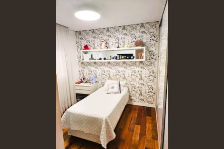 Apartamento à venda com 242m², 3 quartos e 4 vagas