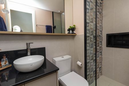 Apartamento à venda com 50m², 2 quartos e 2 vagas Apartamento à venda com 50m², 2 quartos e 2 vagasBanheiro 2