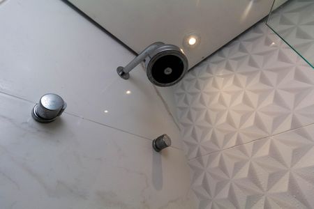 Apartamento à venda com 50m², 2 quartos e 2 vagas Apartamento à venda com 50m², 2 quartos e 2 vagasBanheiro 1