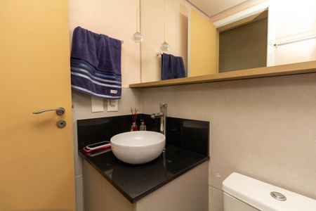 Apartamento à venda com 50m², 2 quartos e 2 vagas Apartamento à venda com 50m², 2 quartos e 2 vagasBanheiro 2