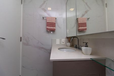 Apartamento à venda com 50m², 2 quartos e 2 vagas Apartamento à venda com 50m², 2 quartos e 2 vagasBanheiro 1