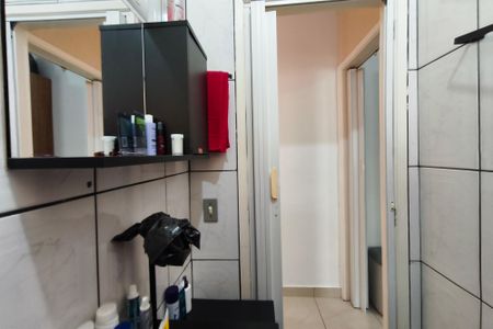 Casa à venda com 120m², 4 quartos e 3 vagas Casa à venda com 120m², 4 quartos e 3 vagasCasa 2 - Banheiro