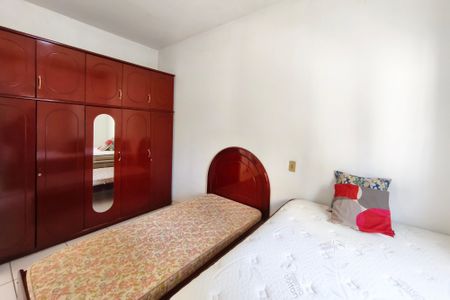 Casa à venda com 120m², 4 quartos e 3 vagas Casa à venda com 120m², 4 quartos e 3 vagasQuarto 1