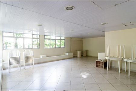 Apartamento à venda com 80m², 3 quartos e 1 vaga Apartamento à venda com 80m², 3 quartos e 1 vagaÁrea comum