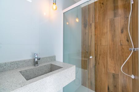 Apartamento à venda com 80m², 3 quartos e 1 vaga Apartamento à venda com 80m², 3 quartos e 1 vagaBanheiro da Suíte