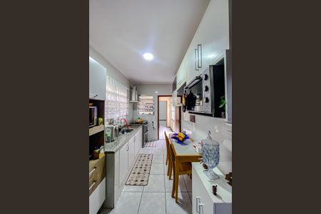 Casa à venda com 95m², 2 quartos e 2 vagasCozinha