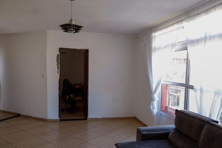 Casa à venda com 206m², 4 quartos e sem vaga Casa à venda com 206m², 4 quartos e sem vagaSala 2