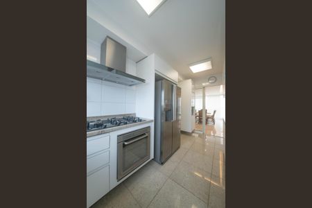 Apartamento à venda com 162m², 3 quartos e 3 vagasCozinha