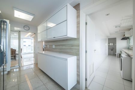 Apartamento à venda com 162m², 3 quartos e 3 vagasCozinha