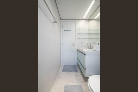 Apartamento à venda com 162m², 3 quartos e 3 vagasBanheiro da Suíte 2