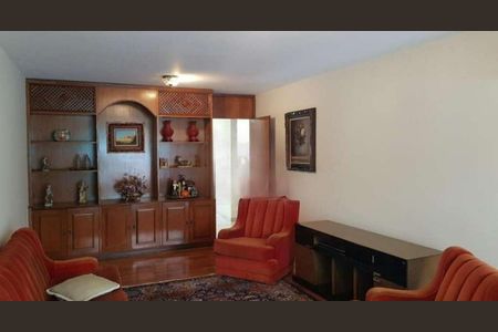 Casa à venda com 400m², 4 quartos e 6 vagas Casa à venda com 400m², 4 quartos e 6 vagasSala