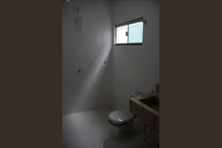 Casa à venda com 300m², 3 quartos e 2 vagas Casa à venda com 300m², 3 quartos e 2 vagasBanheiro