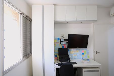 Apartamento à venda com 260m², 4 quartos e 3 vagasQuarto 3