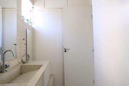 Apartamento à venda com 260m², 4 quartos e 3 vagasLavabo