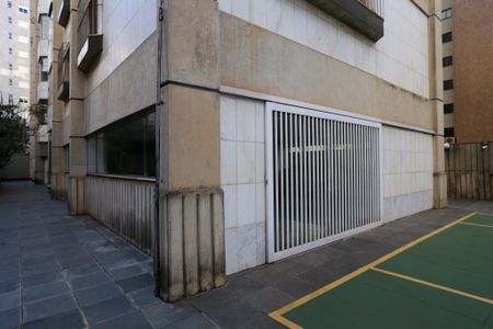 Apartamento à venda com 260m², 4 quartos e 3 vagasÁrea comum - Salão de festas