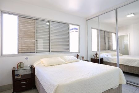 Apartamento à venda com 260m², 4 quartos e 3 vagasSuíte