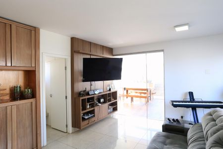 Apartamento à venda com 260m², 4 quartos e 3 vagasSala de TV