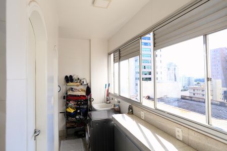 Apartamento à venda com 260m², 4 quartos e 3 vagasÁrea de Serviço