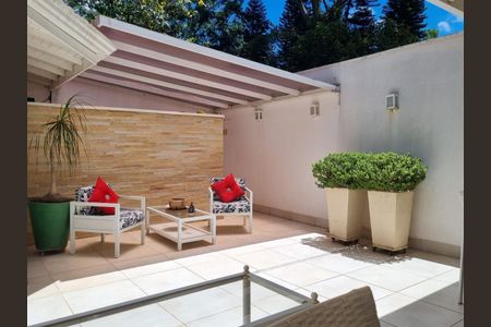 Casa à venda com 133m², 3 quartos e 2 vagas