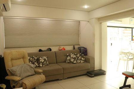 Apartamento à venda com 213m², 3 quartos e 3 vagasCobertura - Sala 3