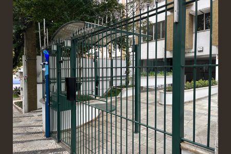 Apartamento à venda com 213m², 3 quartos e 3 vagas Apartamento à venda com 213m², 3 quartos e 3 vagasFachada do Prédio