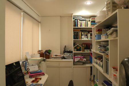 Apartamento à venda com 213m², 3 quartos e 3 vagasCobertura - Escritório