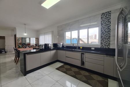 Casa à venda com 190m², 3 quartos e 3 vagas Casa à venda com 190m², 3 quartos e 3 vagasCozinha