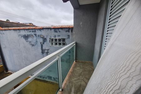 Casa à venda com 190m², 3 quartos e 3 vagas Casa à venda com 190m², 3 quartos e 3 vagasVaranda da Suite