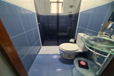 Casa à venda com 190m², 3 quartos e 3 vagas Casa à venda com 190m², 3 quartos e 3 vagasBanheiro