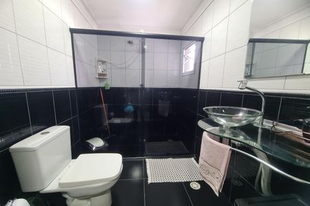 Casa à venda com 190m², 3 quartos e 3 vagas Casa à venda com 190m², 3 quartos e 3 vagasBanheiro da Suíte