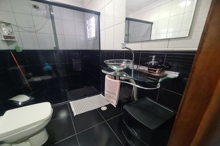 Casa à venda com 190m², 3 quartos e 3 vagas Casa à venda com 190m², 3 quartos e 3 vagasBanheiro da Suíte