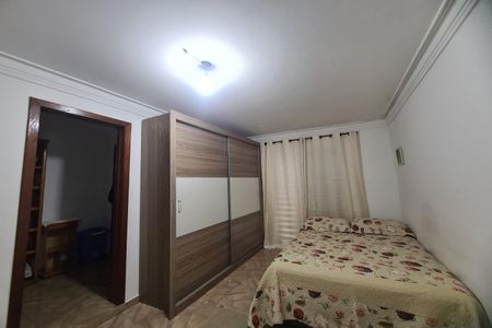 Casa à venda com 190m², 3 quartos e 3 vagas Casa à venda com 190m², 3 quartos e 3 vagasSuite